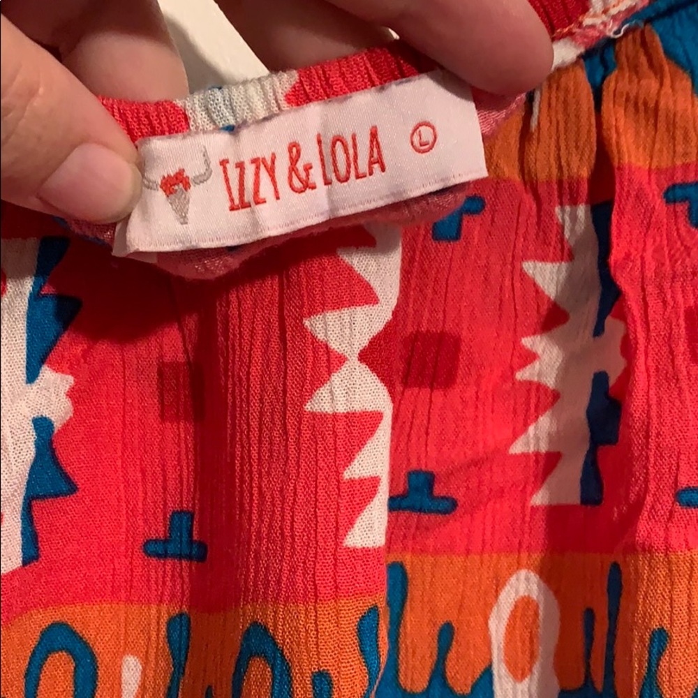 🛍Izzy & Lola Boho top